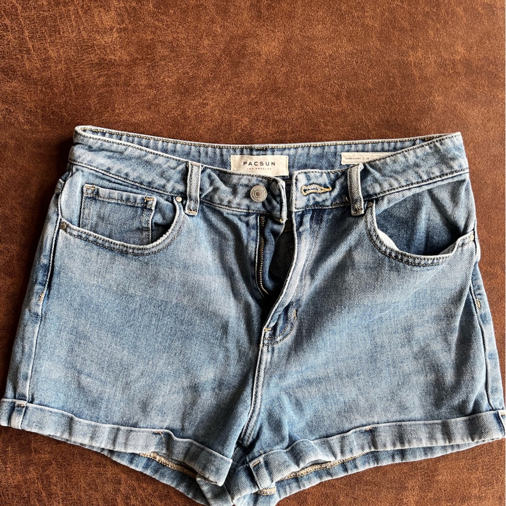 PacSun high waisted mom short